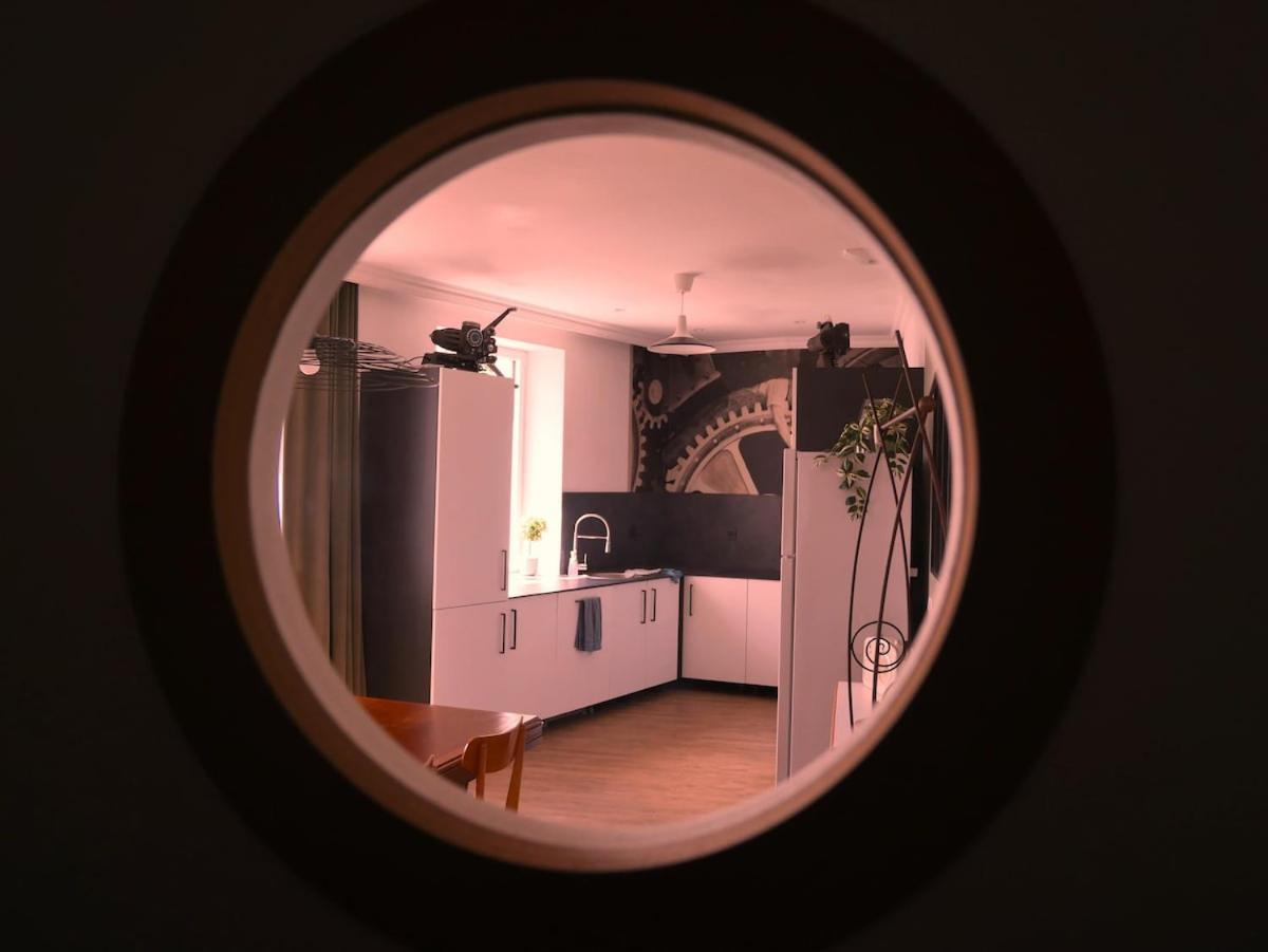 Le Familia Apartment Guer Екстериор снимка