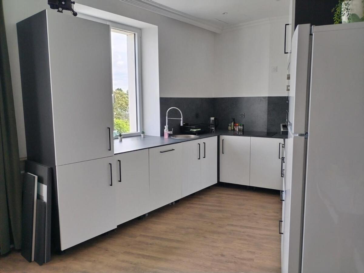 Le Familia Apartment Guer Екстериор снимка