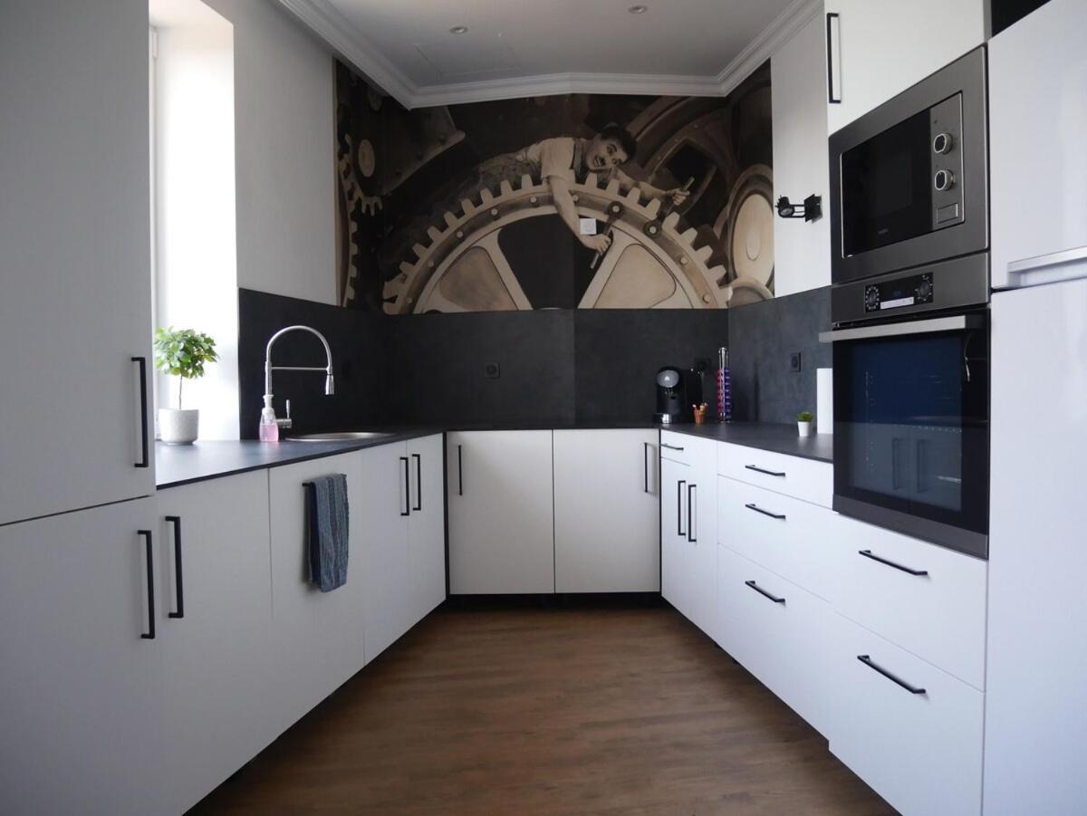 Le Familia Apartment Guer Екстериор снимка